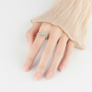 Alternative view of Forgó Négylevelű Lóhere Gyűrű